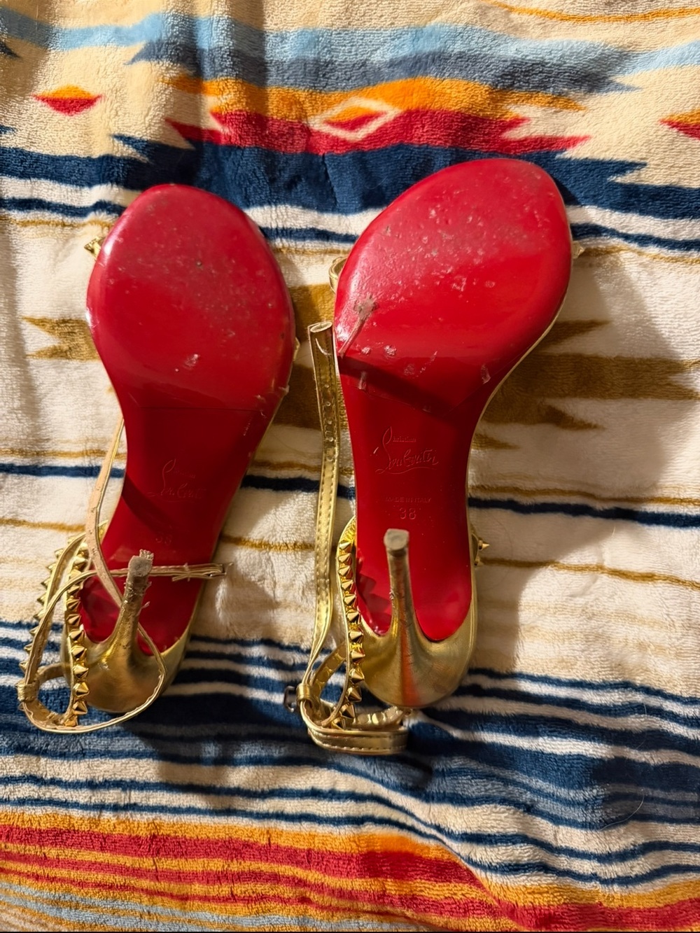 Christian Louboutin Gold heels - Picture 3 of 3